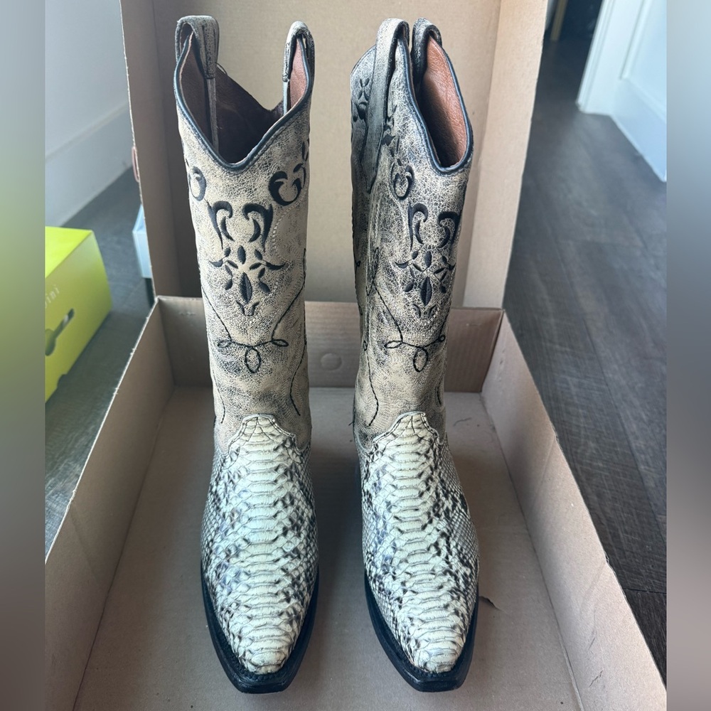 Circle G Khaki Snakeskin Cowboy Boots Exotic Western Size 8 Pointed Toe Leather
